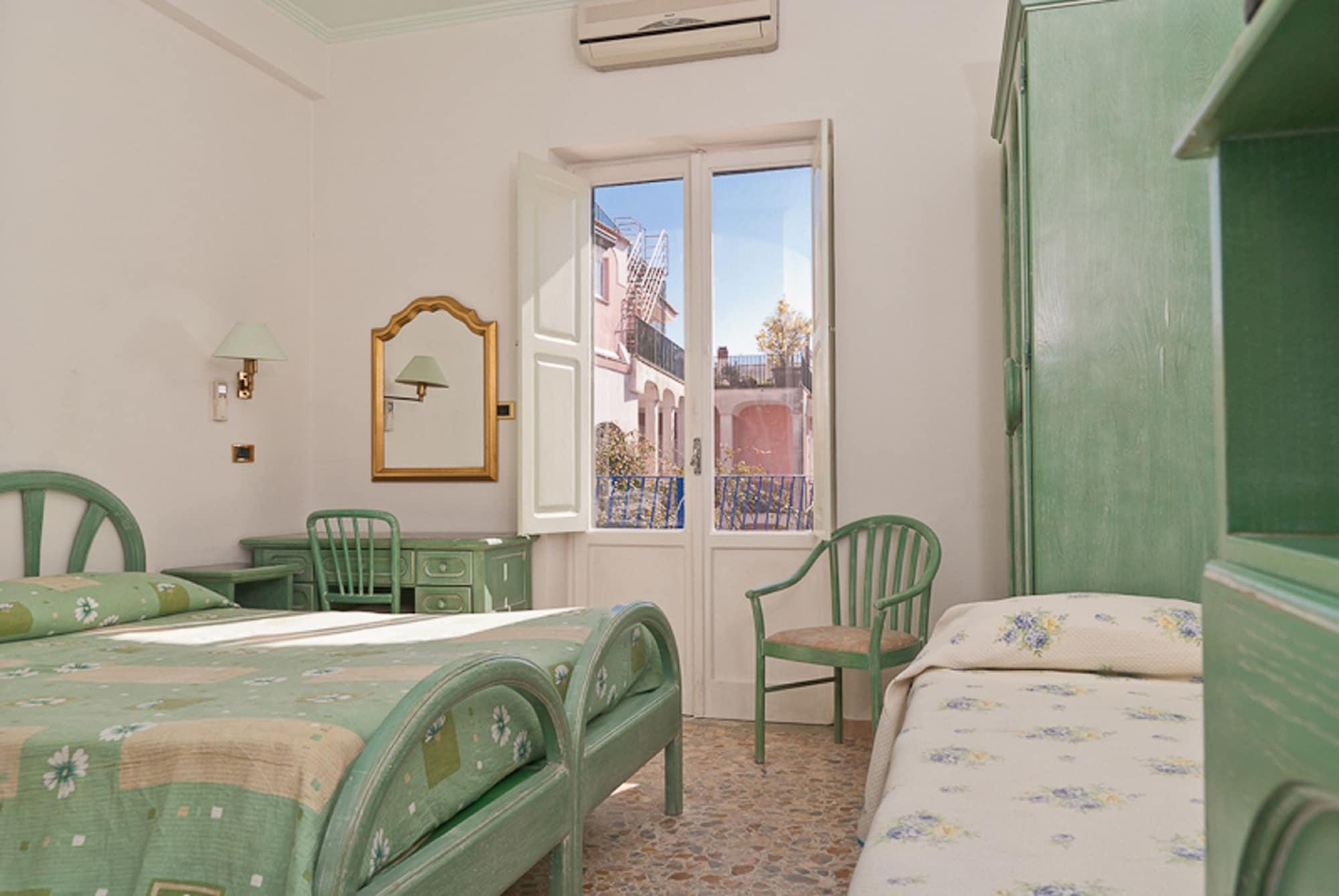 Hotel Del Postiglione Ischia Bagian luar foto